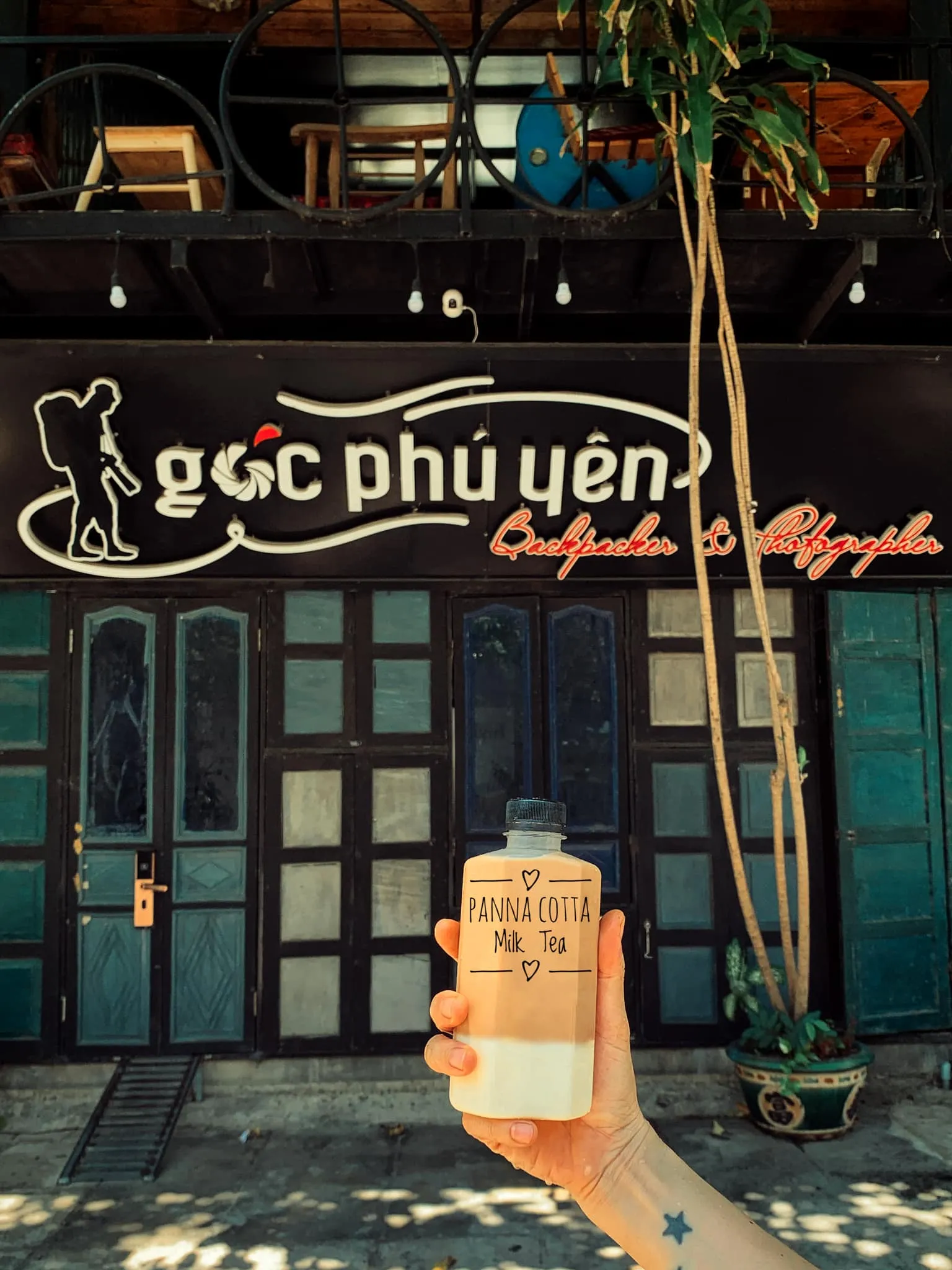 Góc Phú Yên Coffee & Backpacker – Quán nhỏ bình yên mang vẻ đẹp cổ kính, đầy hoài niệm