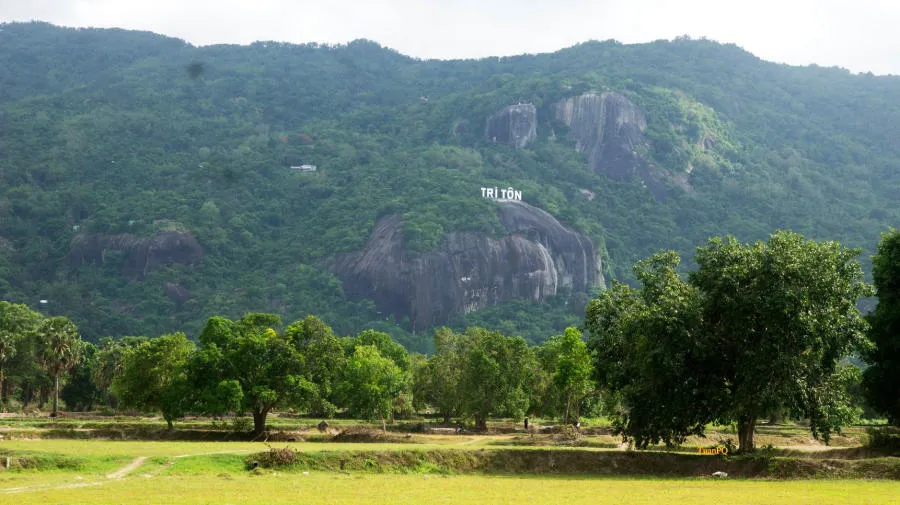 Gợi ý lịch trình Trekking Thất Sơn An GIang hoang sơ, hùng vĩ