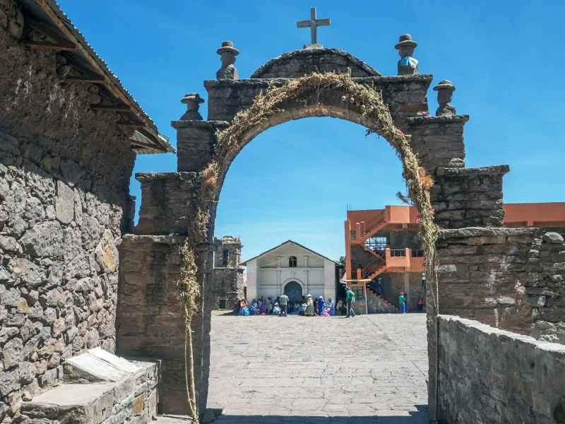 Hồ Titicaca, khám phá viên ngọc quý của Peru