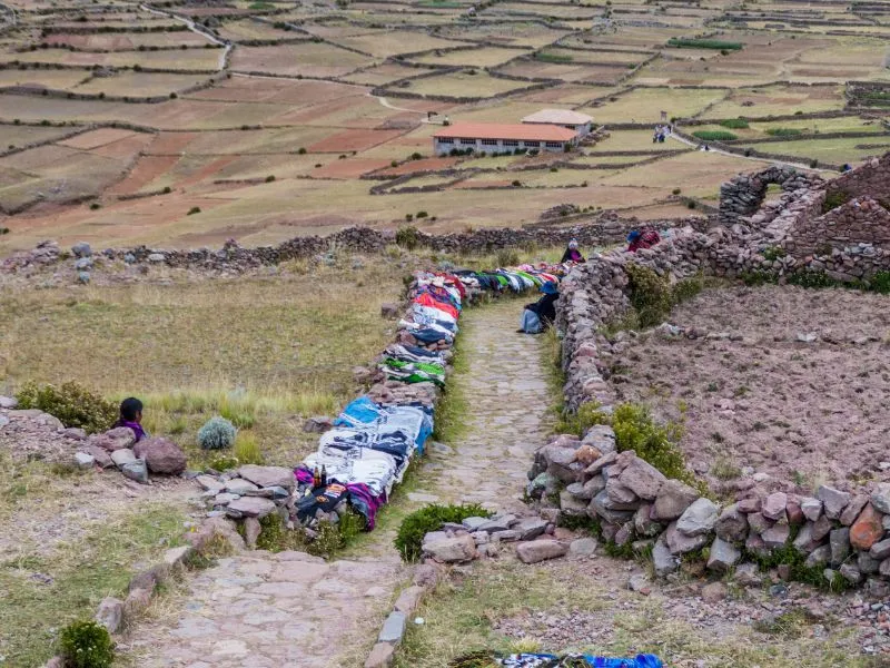 Hồ Titicaca, khám phá viên ngọc quý của Peru