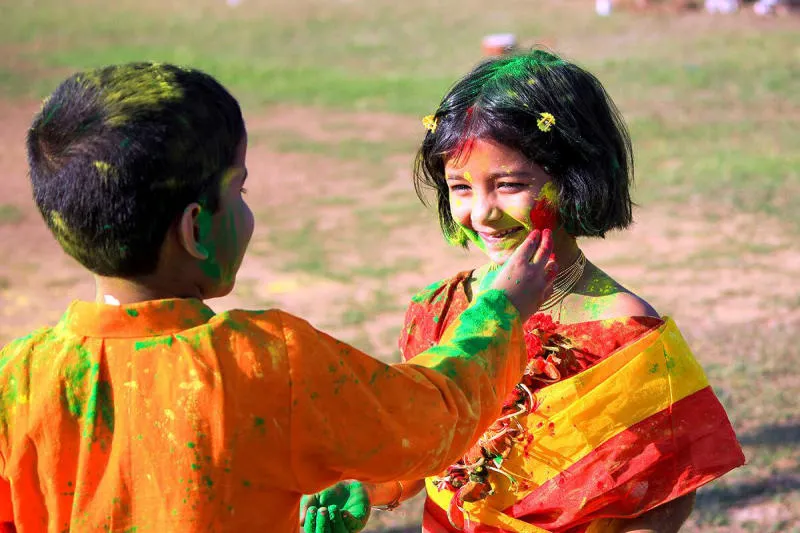 Hòa mình vào lễ hội Holi rực rỡ sắc màu chỉ có tại Ấn Độ