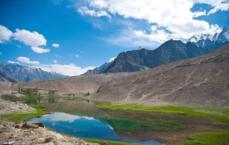 Hòa mình vào thung lũng Hunza Pakistan với vẻ đẹp hoang sơ