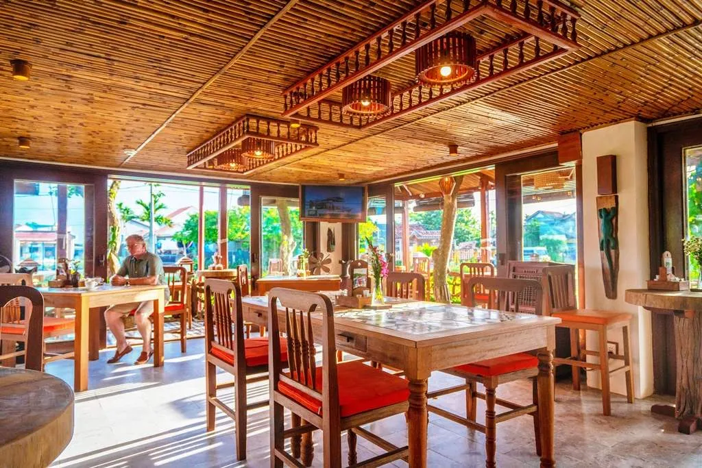 Hoi An Chic Hotel – Khách sạn 4 sao được bao quanh bởi cánh đồng lúa mênh mông