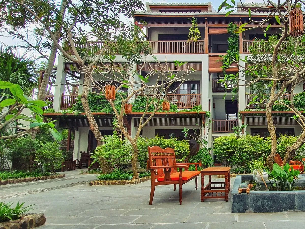 Hoi An Chic Hotel – Khách sạn 4 sao được bao quanh bởi cánh đồng lúa mênh mông