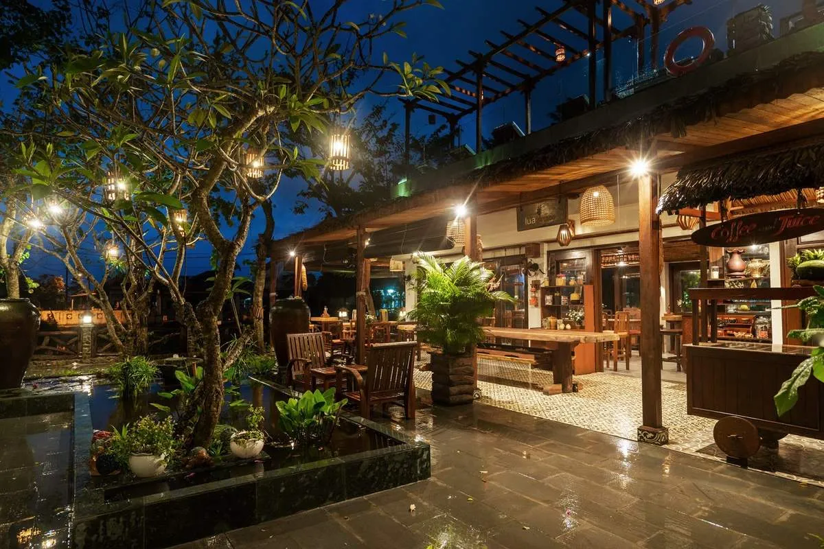 Hoi An Chic Hotel – Khách sạn 4 sao được bao quanh bởi cánh đồng lúa mênh mông