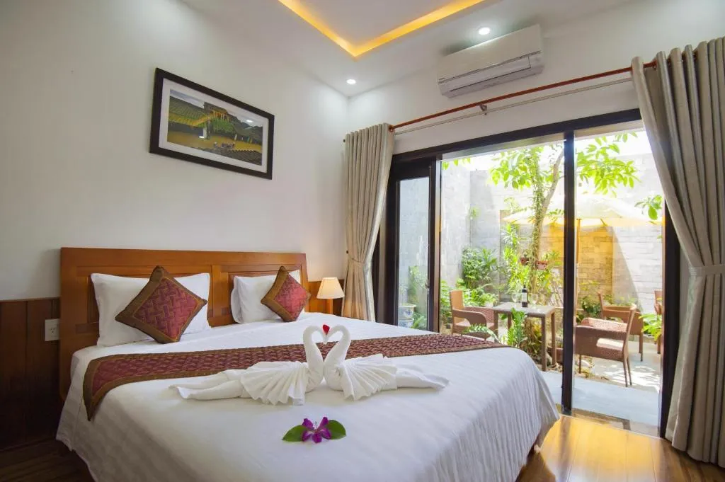 Hoi An Sun Lake Villa – Homestay hồ Mặt Trời xinh xắn chốn phố Hội cổ kính