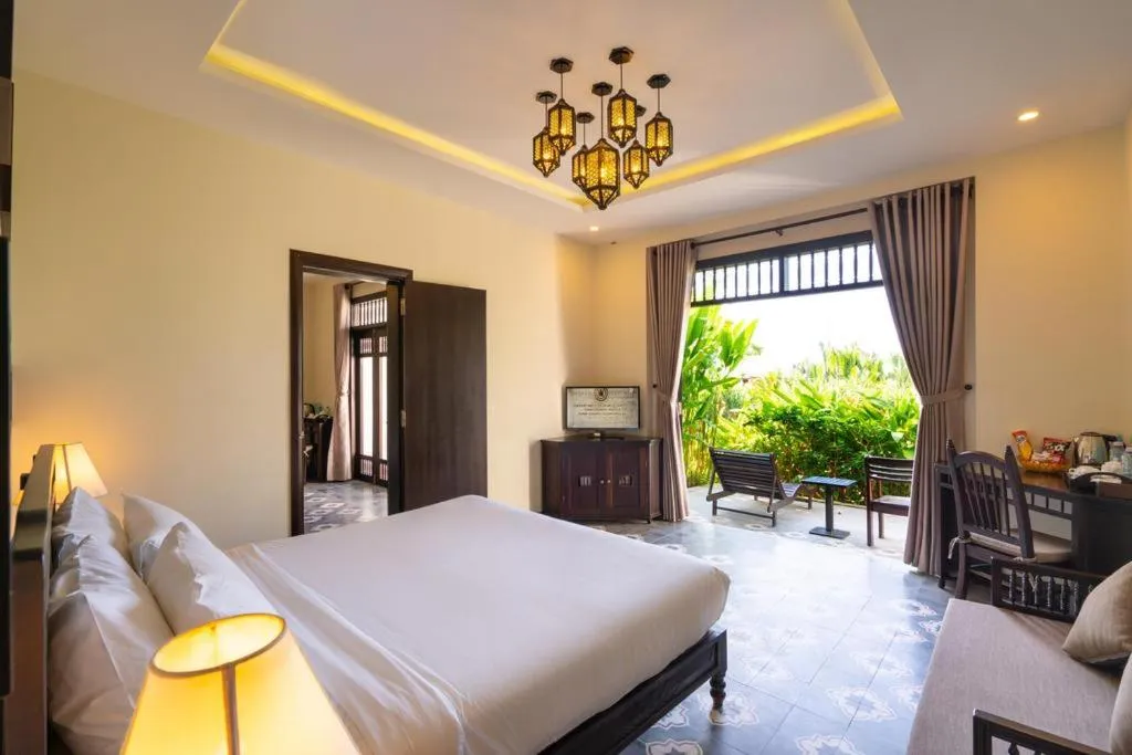 Hoi An Village Villas – Khách sạn 3 sao nổi tiếng nhờ bữa tiệc BBQ bên bể bơi