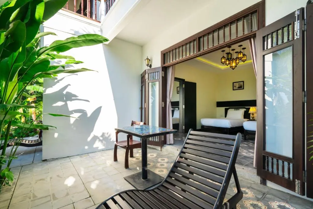 Hoi An Village Villas – Khách sạn 3 sao nổi tiếng nhờ bữa tiệc BBQ bên bể bơi