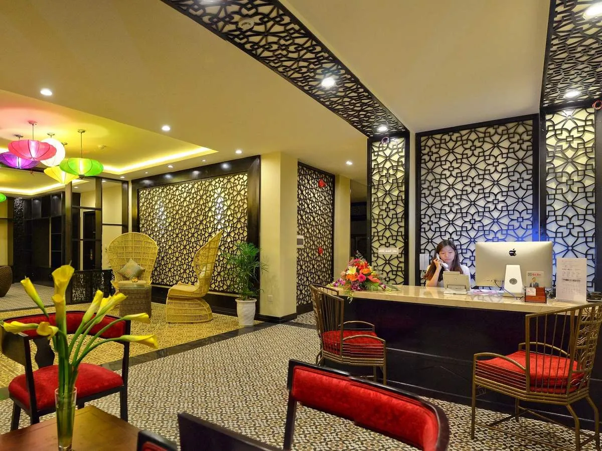 Khách sạn Riversuites Hội An – Khách sạn 4 sao phong cách hoàng gia bên cạnh sông Hoài