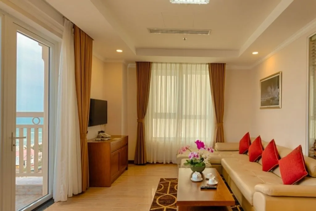 Khám phá Bluesun Hotel với vẻ đẹp kiến trúc châu Âu đương đại