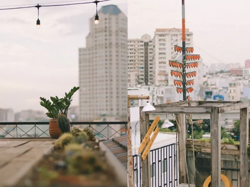 Khói Rooftop: Không gian sống ảo cực mê tại Bình Thạnh