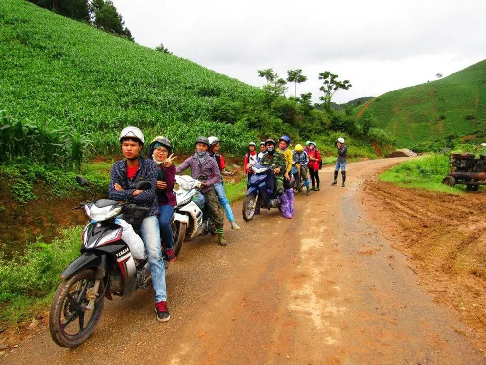 Kinh nghiệm chinh phục nóc nhà Mộc Châu – Đỉnh Pha Luông