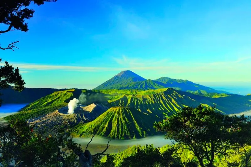 Kỳ vĩ núi lửa Bromo ở phía đông đảo Java Indonesia