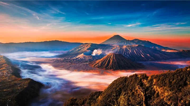 Kỳ vĩ núi lửa Bromo ở phía đông đảo Java Indonesia