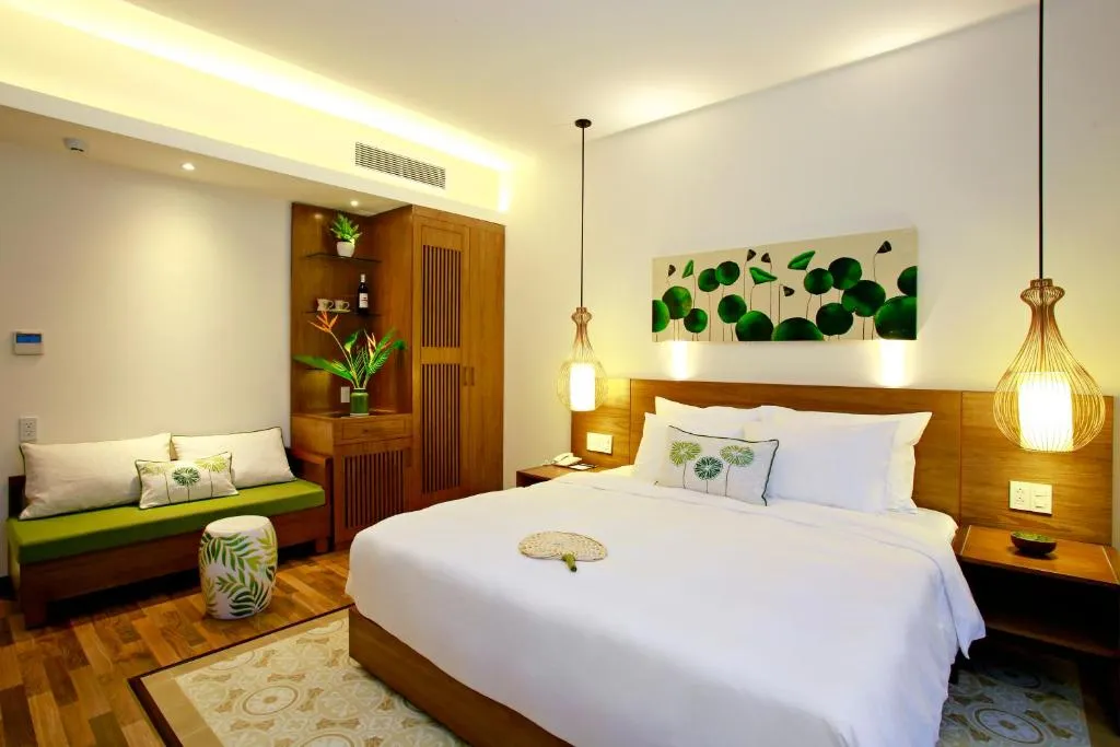 Lasenta Boutique Hotel Hoian – Tòa lâu đài nguy nga nằm giữa cánh đồng lúa chín