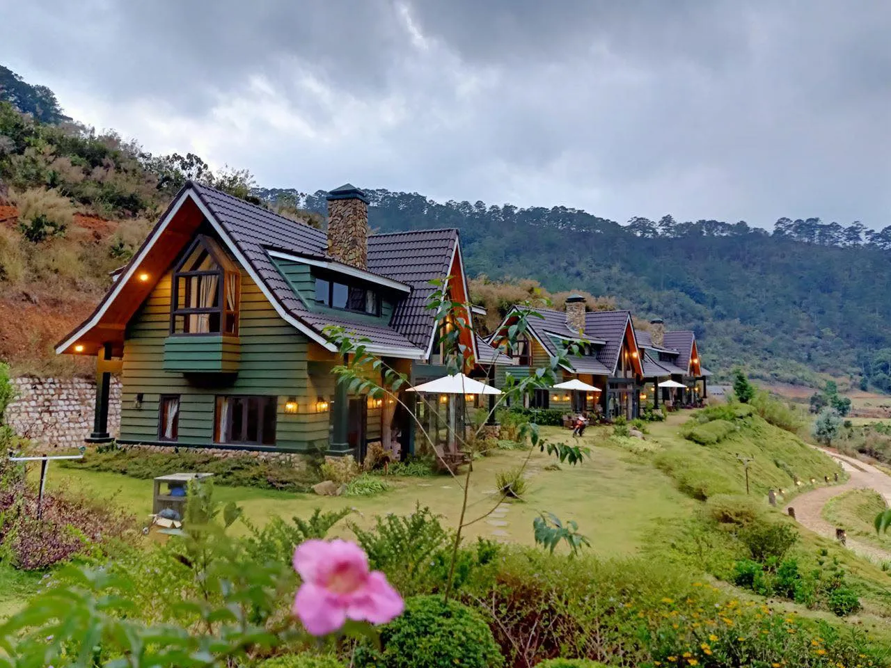 Lat Valley, điểm dừng chân lý tưởng cho những ngày muốn trốn cả thế giới