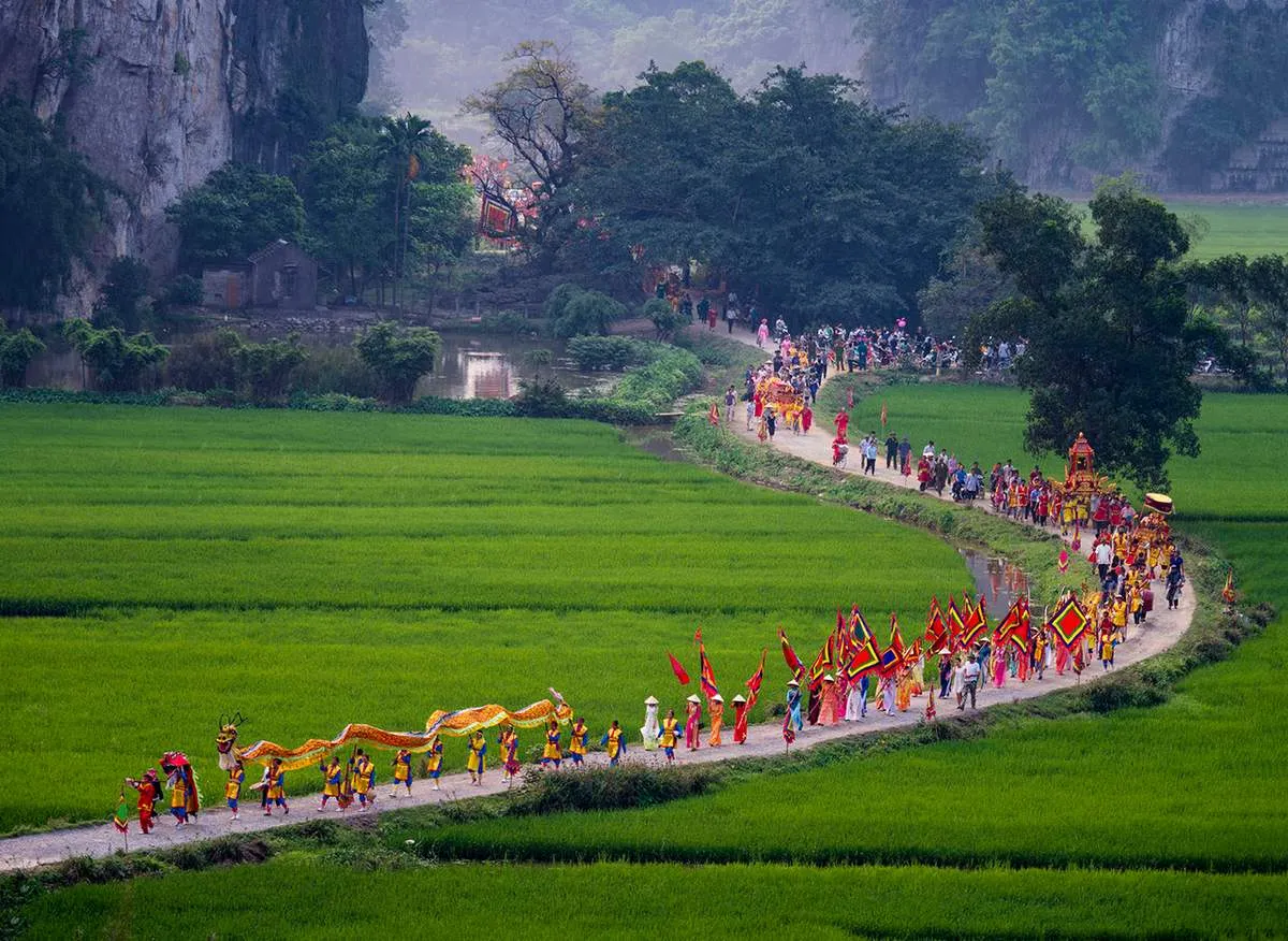 Lễ hội Đền Thái Vi – Xuôi dòng về Cố đô tưởng nhớ các vị vua Trần