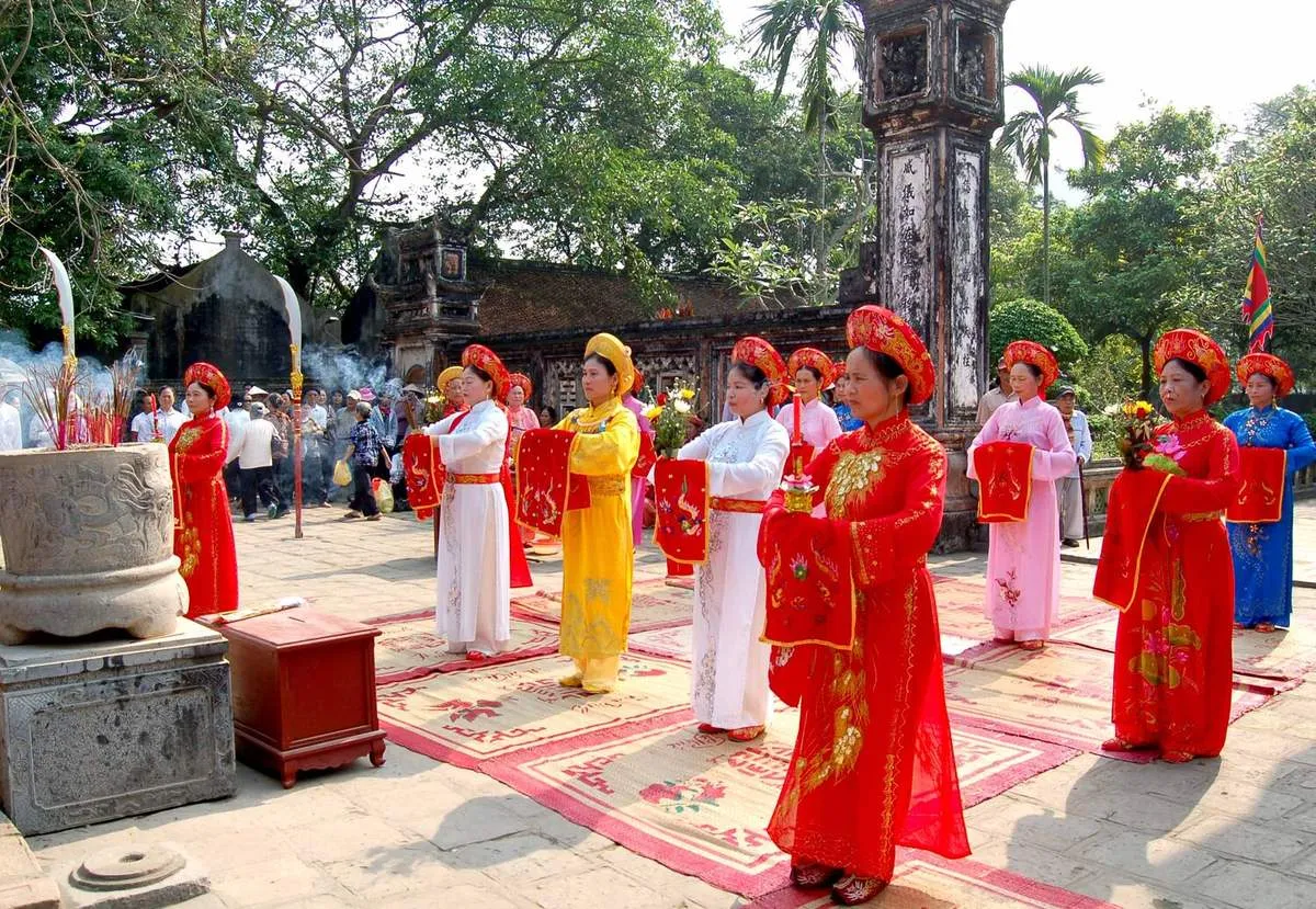 Lễ hội Hoa Lư Ninh Bình – Nét văn hóa đặc sắc nơi cố đô