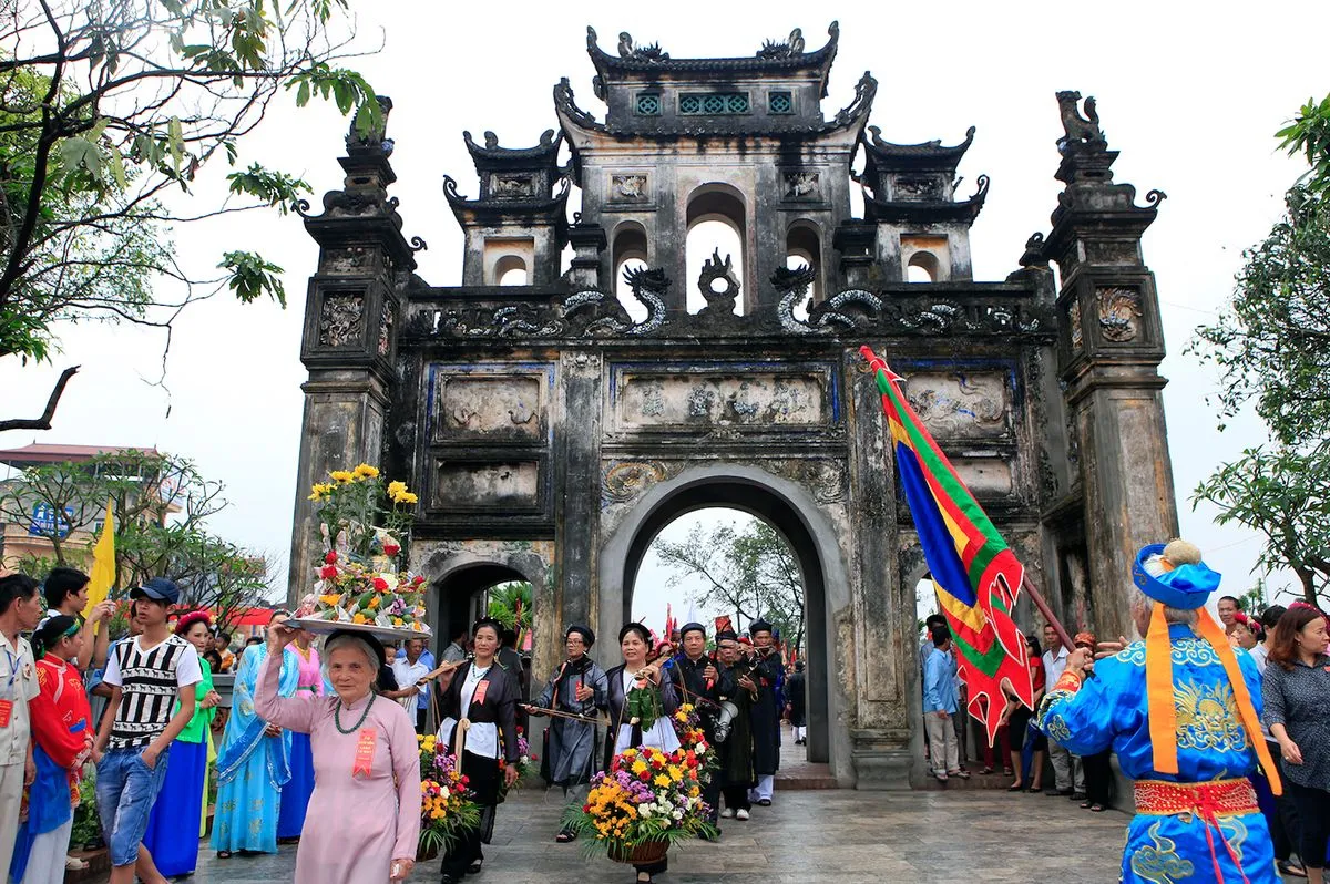 Lễ Hội Làng Lệ Mật có gì mà lại khiến du khách khiếp sợ đến thế?!