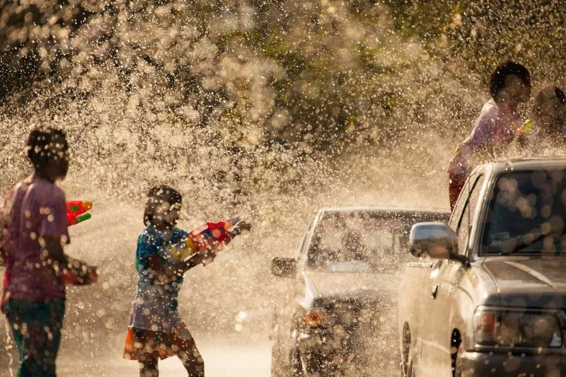 Lễ hội té nước Songkran 2024: Nét đẹp văn hóa Xứ Chùa vàng