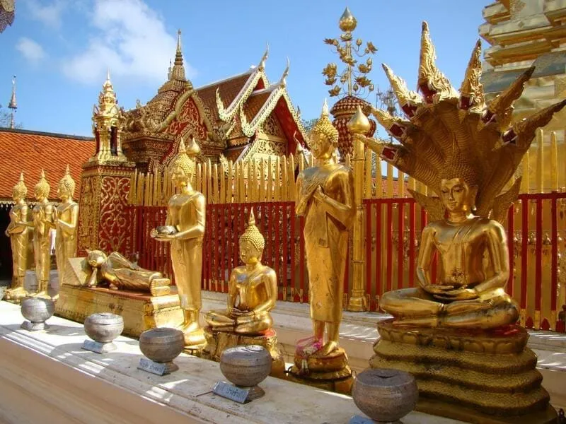 Linh thiêng cổ tự Wat Phrathat Doi Suthep, nơi lưu giữ xá lợi Đức Phật