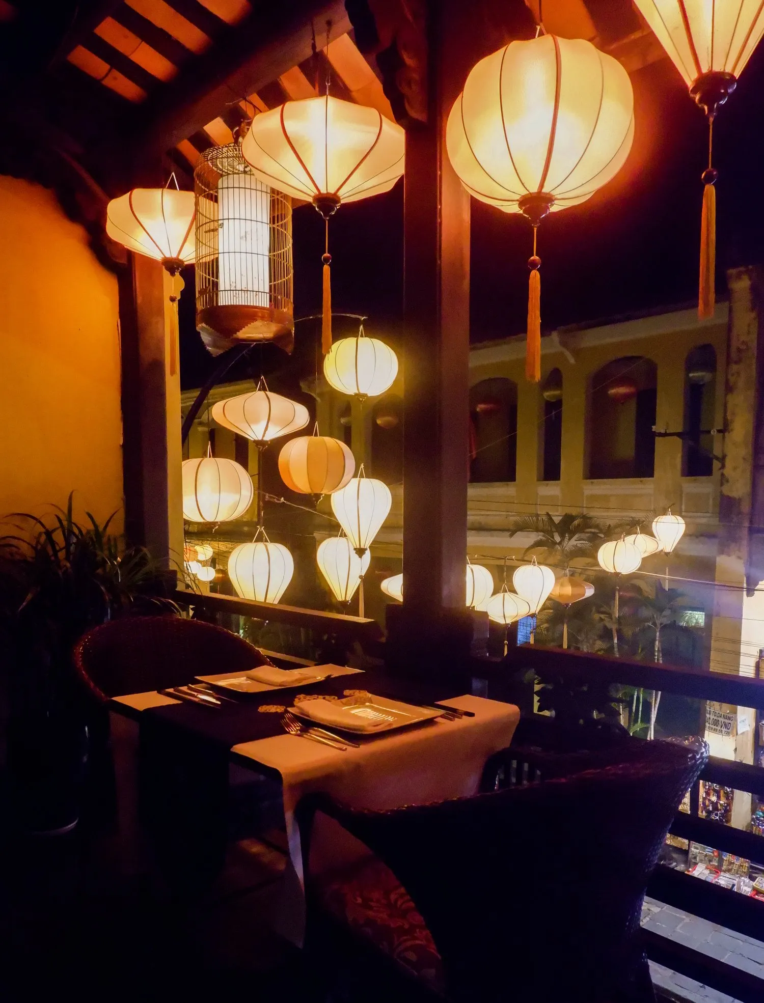 Little Faifo Restaurant Hoi An – Sự ấm cúng và chào đón nồng hậu từ phố cổ