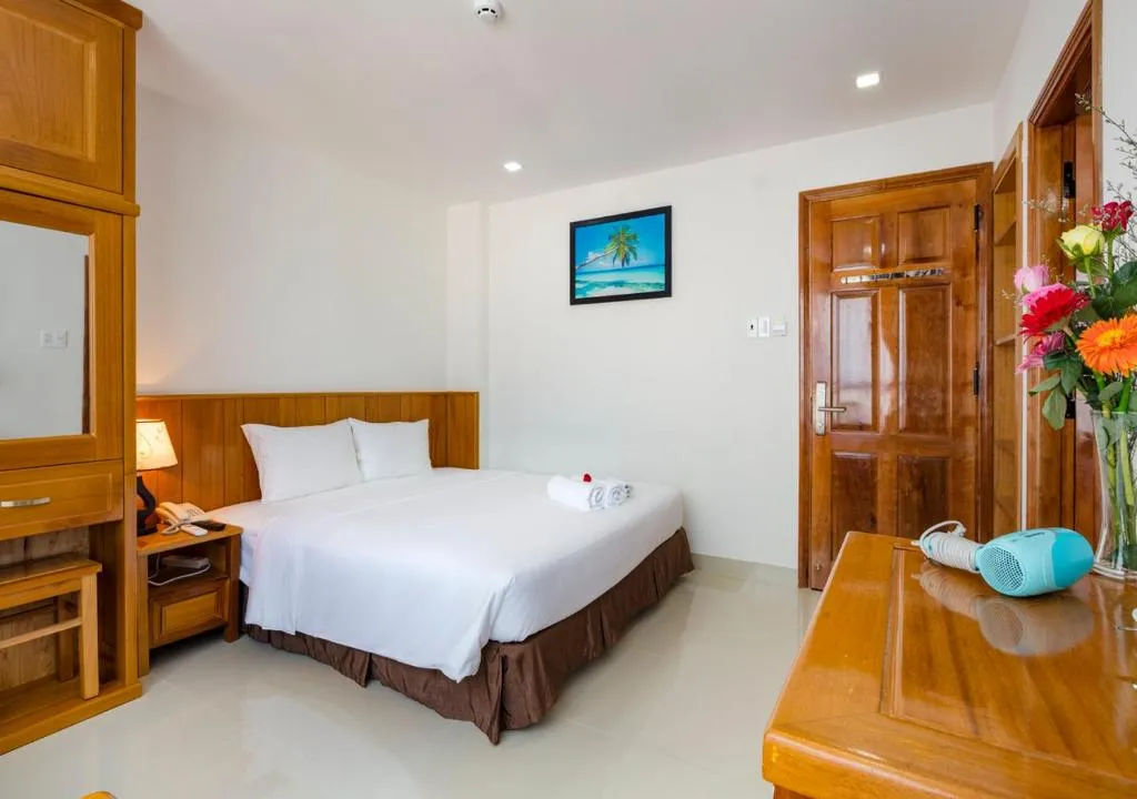 Lưu ngay Royal Hotel Nha Trang giá rẻ không thể bỏ qua khi đến Nha Trang