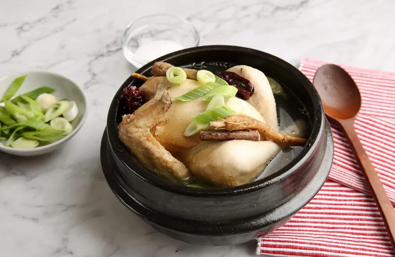 Mê mẩn hương vị Samgyetang đậm đà, bổ dưỡng của Hàn Quốc