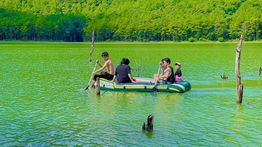 Một ngày camping hồ nước Tiên Sơn cùng Đào Phúc Quang Vũ