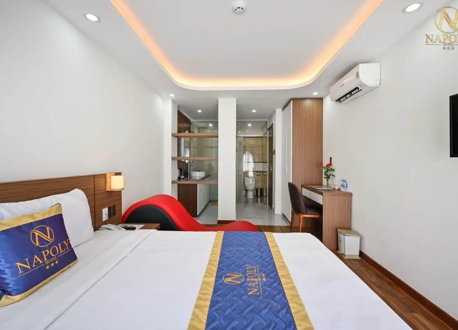 Napoly Hotel, vẻ đẹp tinh khiết hài hòa cùng kiến trúc hiện đại