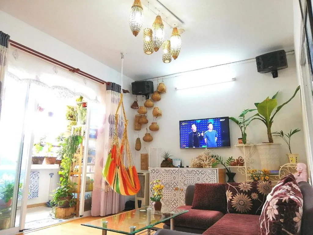 Ngỡ như mùa xuân về tại Homestay at Dream House