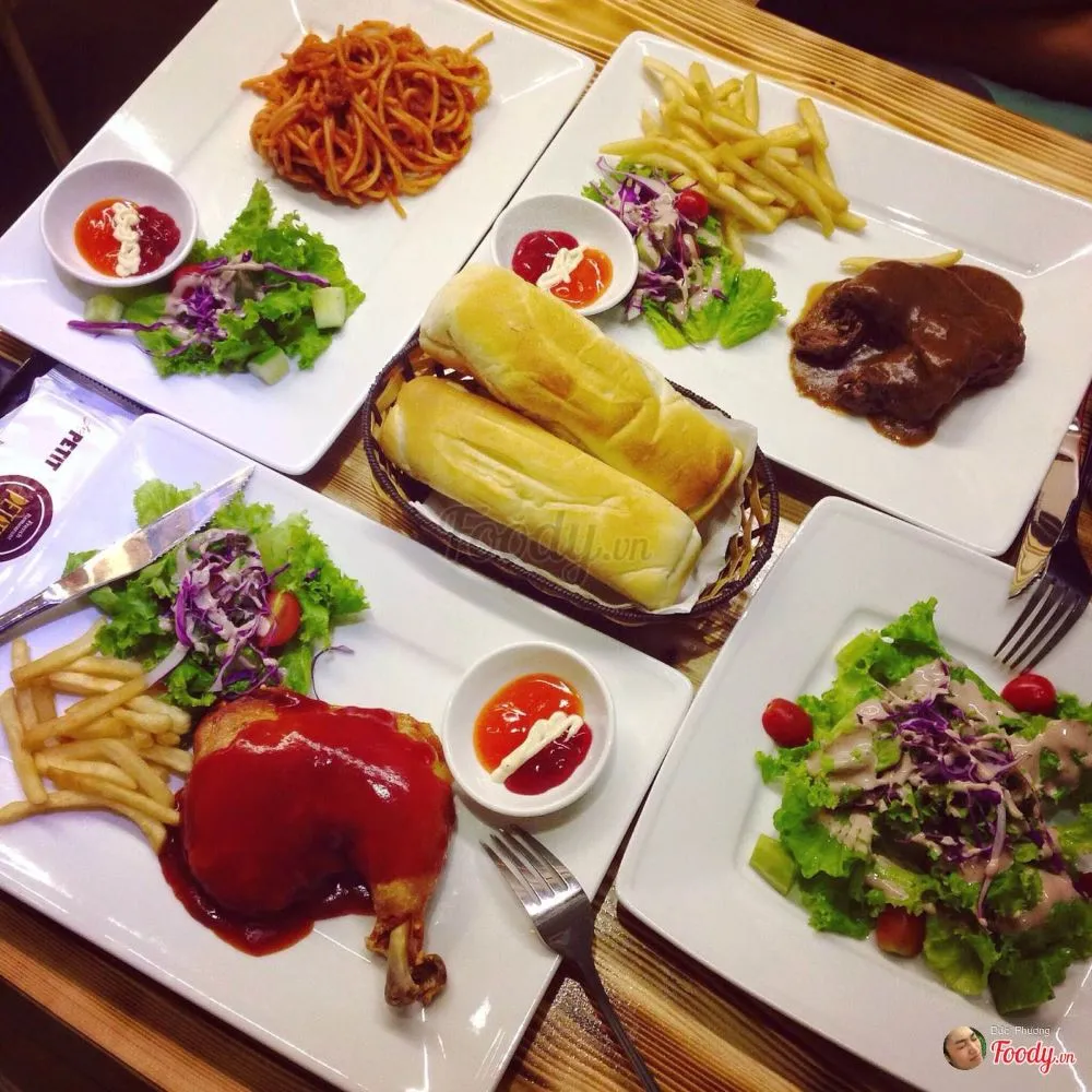 Nhà hàng phong cách Pháp Le Petit Steak Restaurant