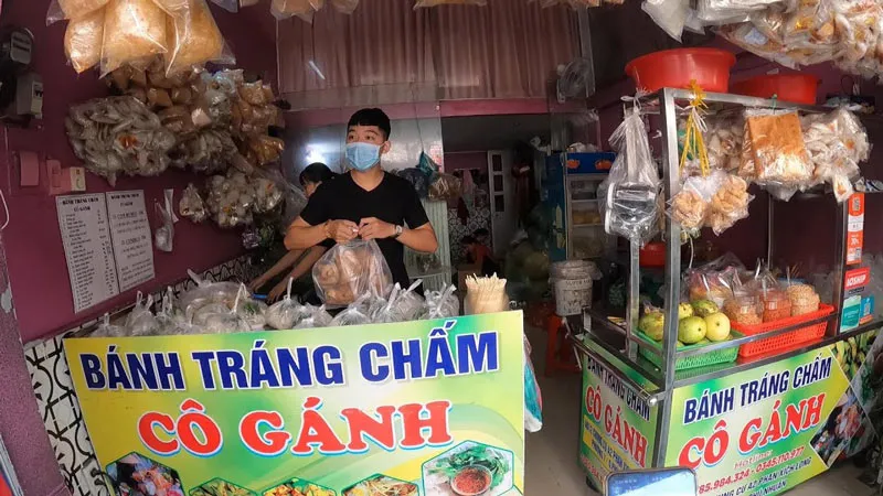 Phố ẩm thực Phan Xích Long, thiên đường ăn uống của giới trẻ Sài Gòn