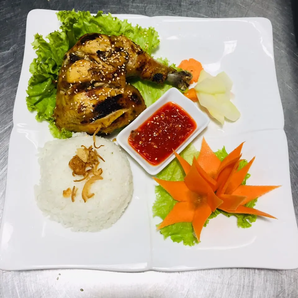 Restaurant & Bar Hồng Phúc II Hoi An – Nhà hàng ngon giá rẻ được đánh giá cao ở phố Hội