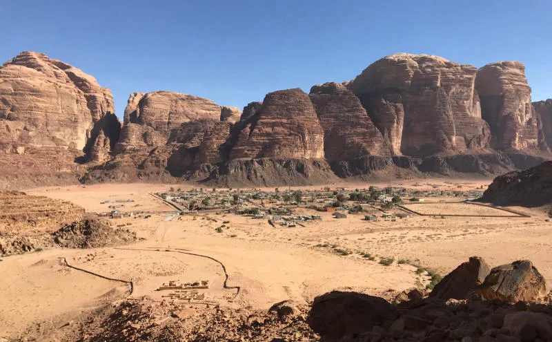 Sa mạc Wadi Rum, thung lũng ánh trăng với vẻ đẹp siêu thực