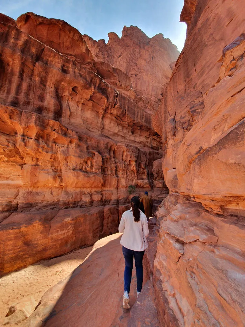 Sa mạc Wadi Rum, thung lũng ánh trăng với vẻ đẹp siêu thực