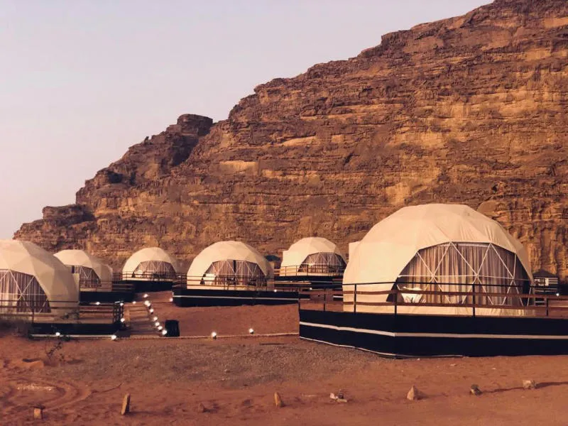 Sa mạc Wadi Rum, thung lũng ánh trăng với vẻ đẹp siêu thực