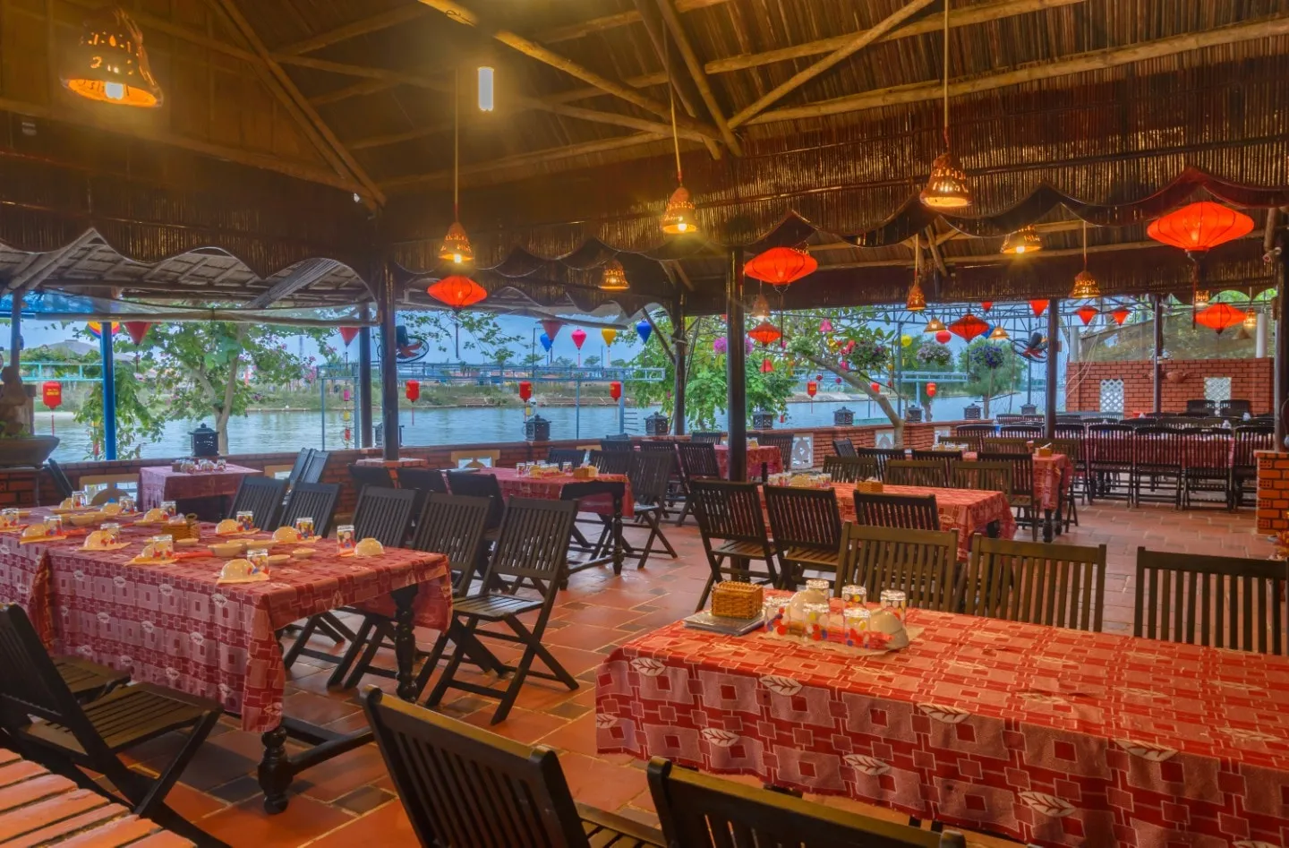 Song Thu Hoi An restaurant – Lời cám ơn chân tình qua từng món ăn thắm đượm Hương vị xứ Quảng