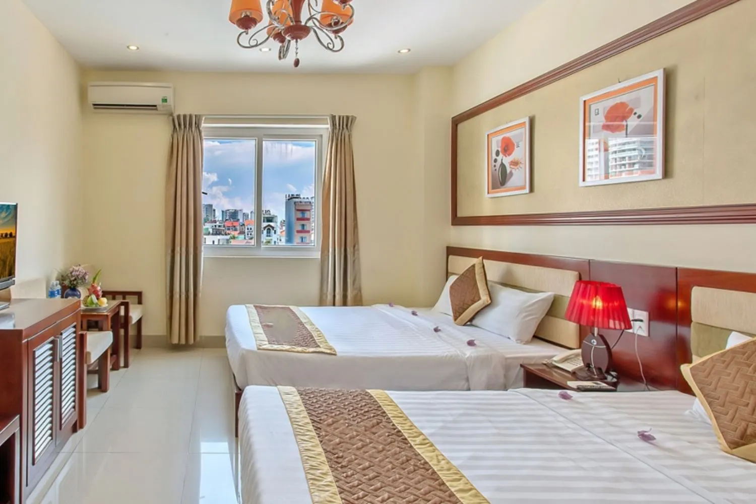 SUNVIEW Hotel đem lại sự bình yên cạnh bên bãi biển Mỹ Khê xinh đẹp