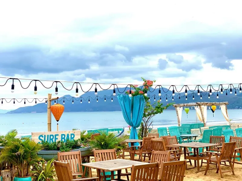 Surf Bar Quy Nhơn view biển gọi ngắm hoàng hôn tuyệt đỉnh