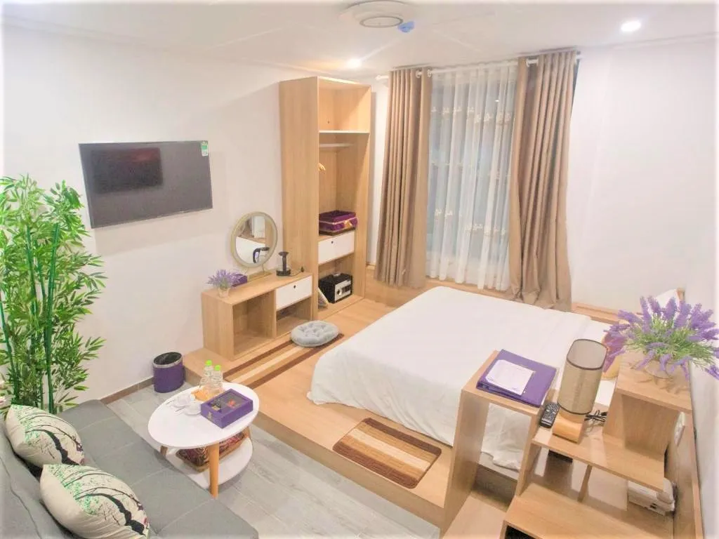 Sweet Lavender Hotel khiến bao người thổn thức vì sự ngọt ngào, dịu dàng đến lạ