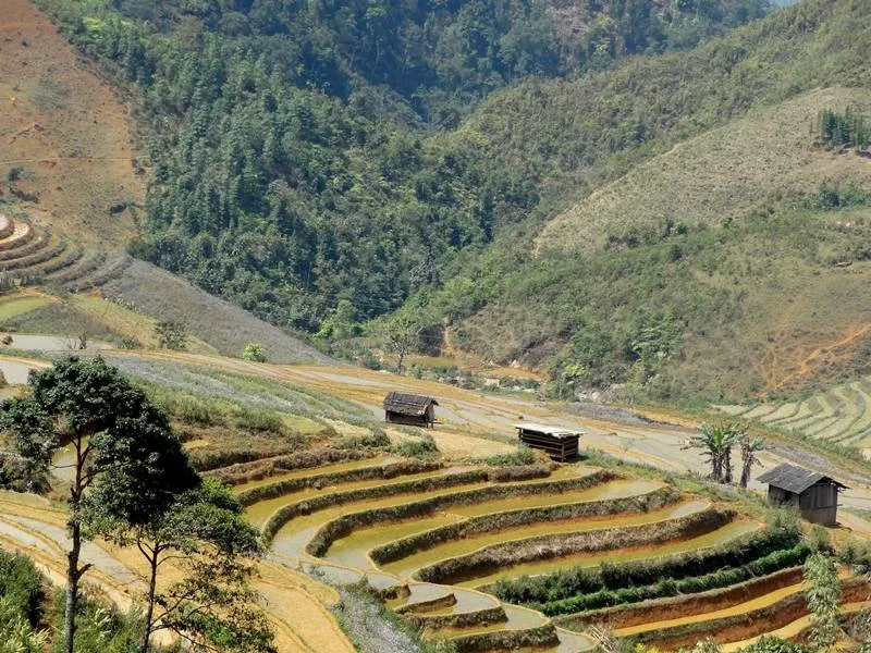 Tà Sì Láng hoang vu nơi yêu thích của các phượt thủ Yên Bái