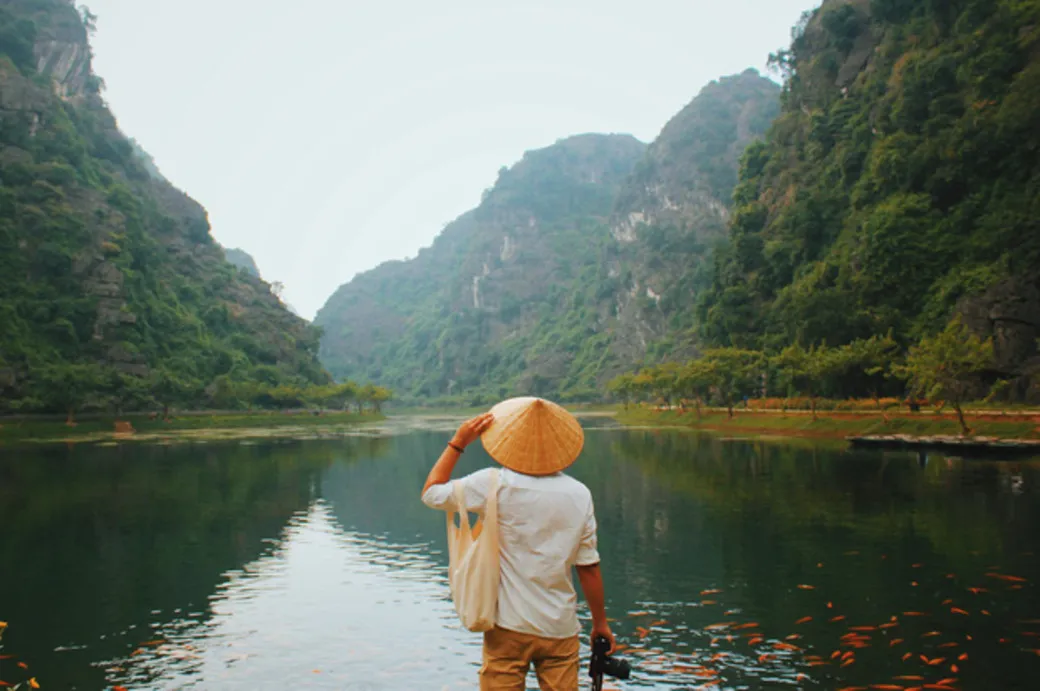 Tận hưởng mùa thu Ninh Bình lãng mạn qua ống kính của anh chàng Hoàn Hảo