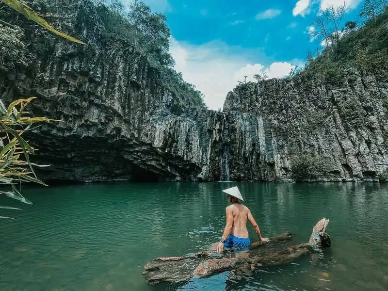 Thác Vực Hòm, điểm đến địa chất ấn tượng giữa đất trời Phú Yên