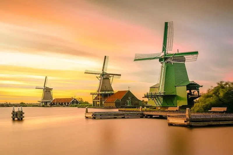 Thiên đường cối xay gió Zaanse Schans bước ra từ truyện cổ tích