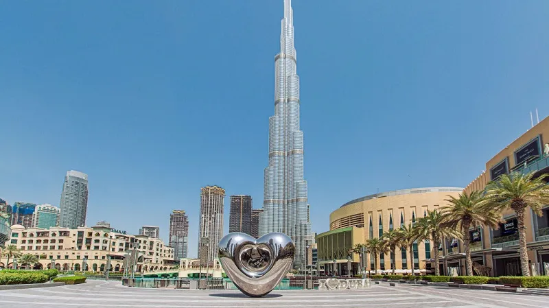 Thưởng lãm Burj Khalifa tòa nhà cao nhất thế giới ở Dubai