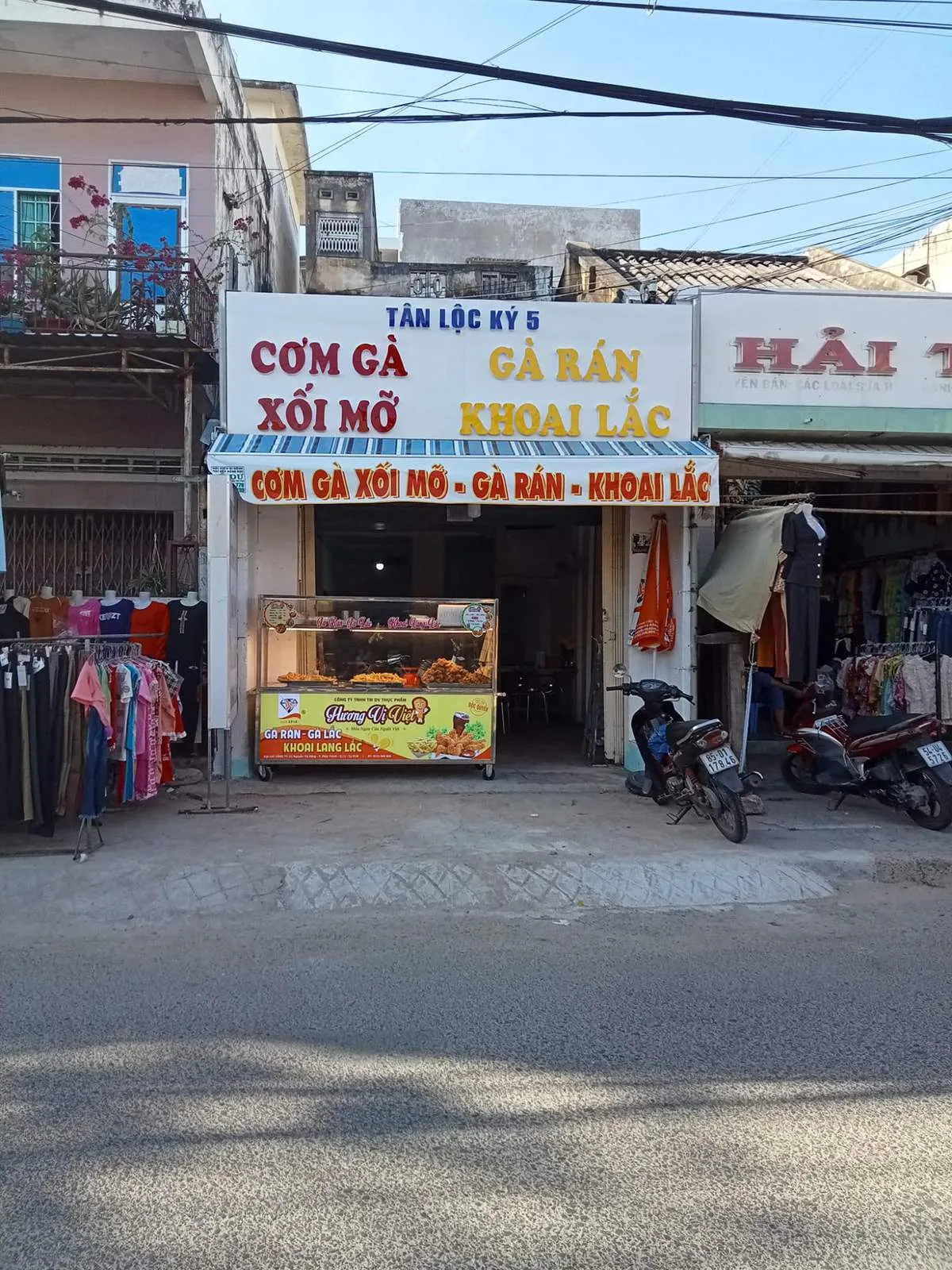 Thưởng thức Cơm gà Phan Rang đặc sắc khi ghé đến Ninh Thuận