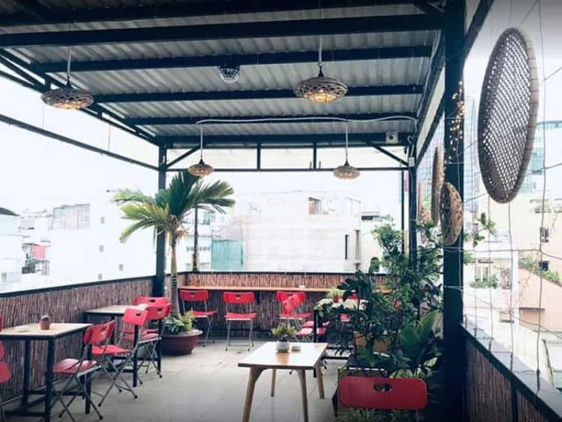 Top 15 quán rooftop Quận 1 cực chill với view bao đẹp