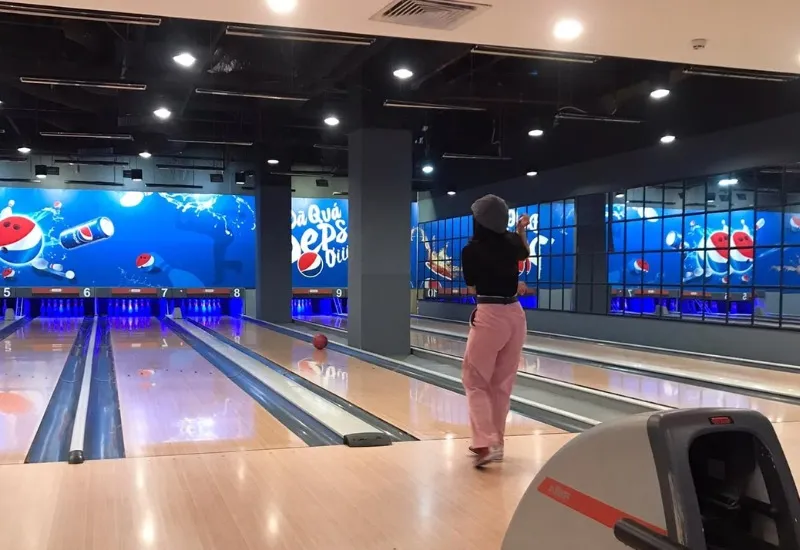 Trải nghiệm chơi bowling Hà Nội – hoạt động giải trí siêu hấp dẫn