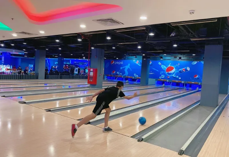 Trải nghiệm chơi bowling Hà Nội – hoạt động giải trí siêu hấp dẫn